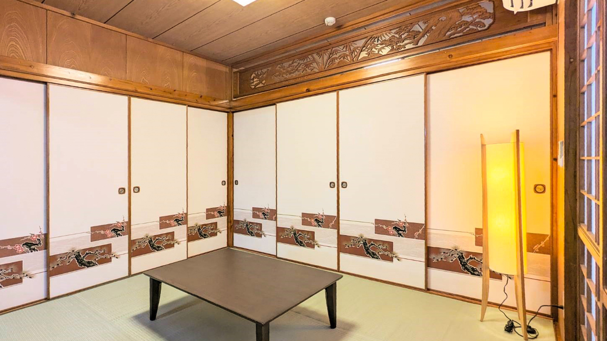 ・【2LDK個室（オキナワン）】フラットな和室ですので小さなお子様と一緒に寛ぐ際も安心です