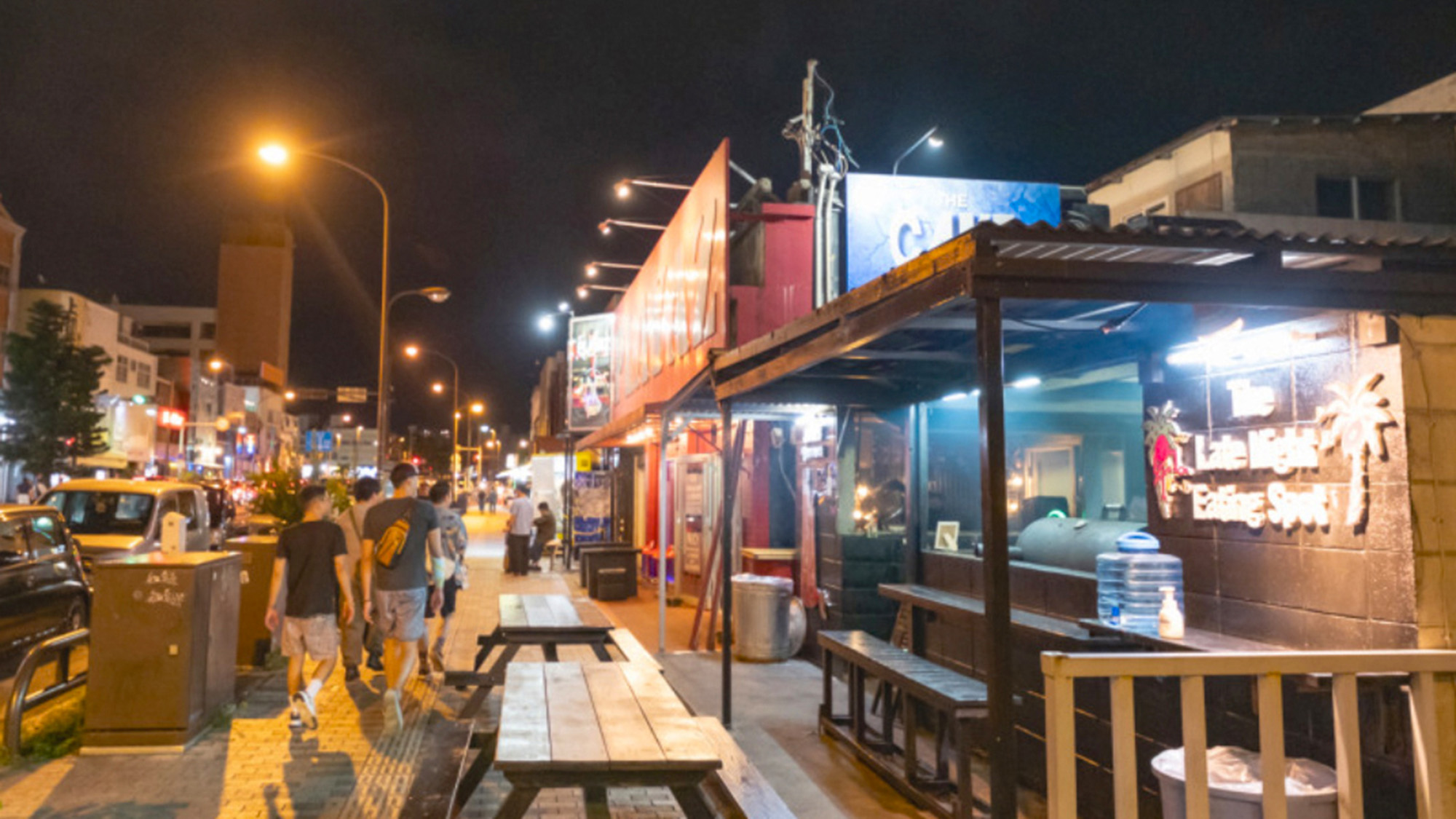 ・【周辺】レトロでちょっぴり刺激的なゴザの夜遊びを楽しみたい方にもおすすめ