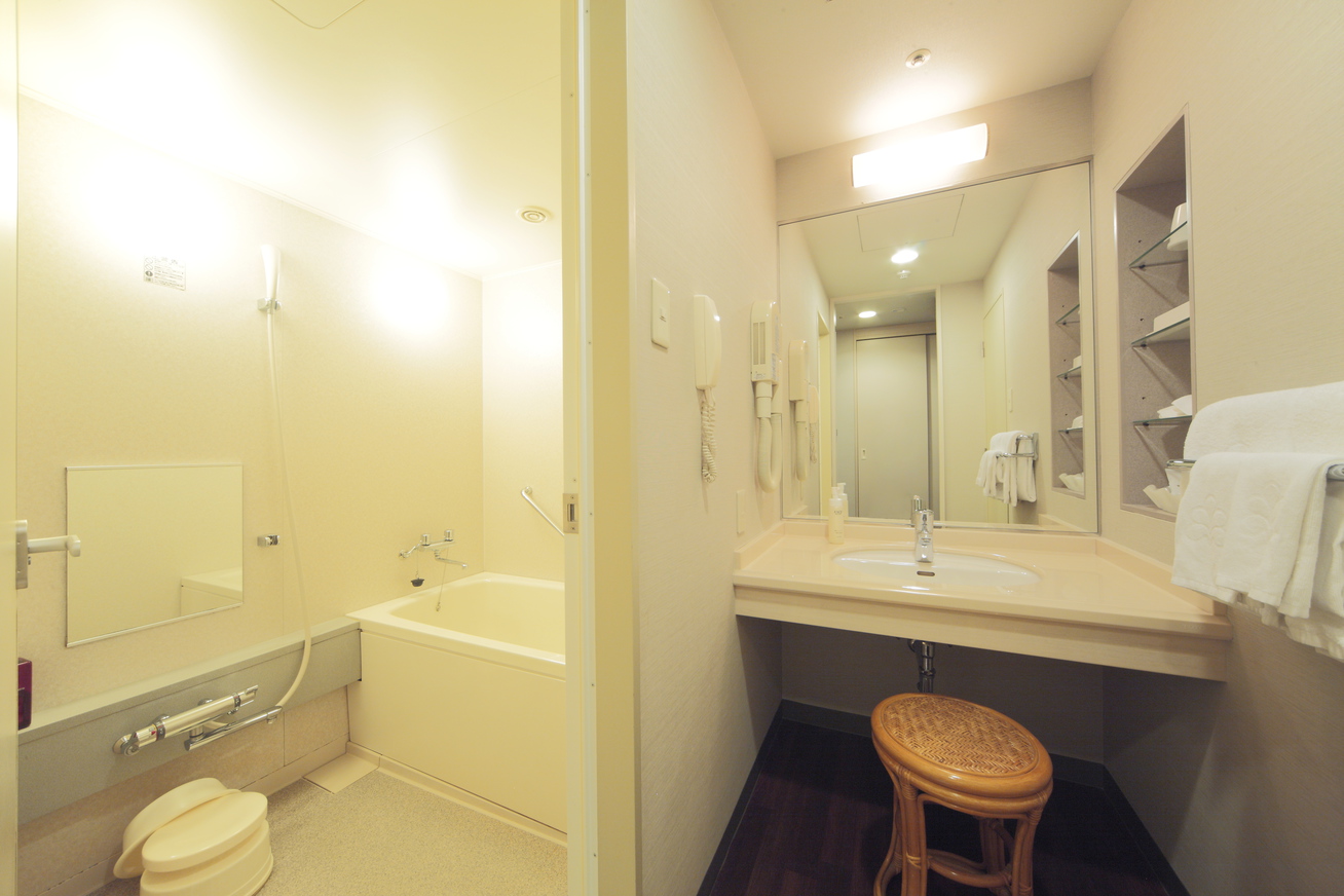 ラージツインバスルーム