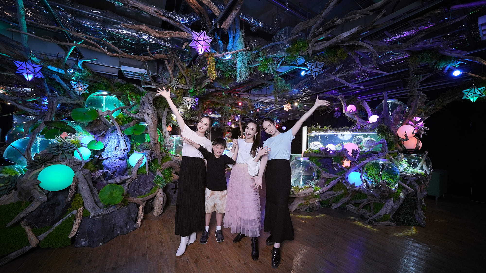 【あなたはどっち派？】きらめく金魚？わくわくいきもの？選べるミュージアムチケット付き／食事なし