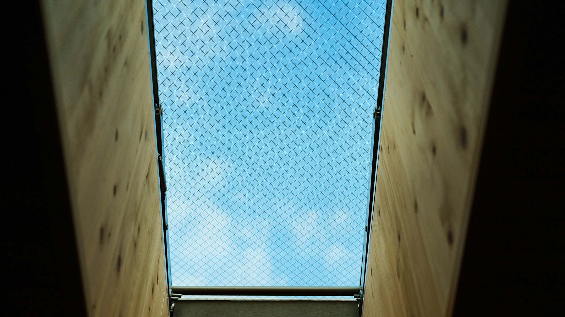 デラックススイートルーム：浴室スペースの天窓