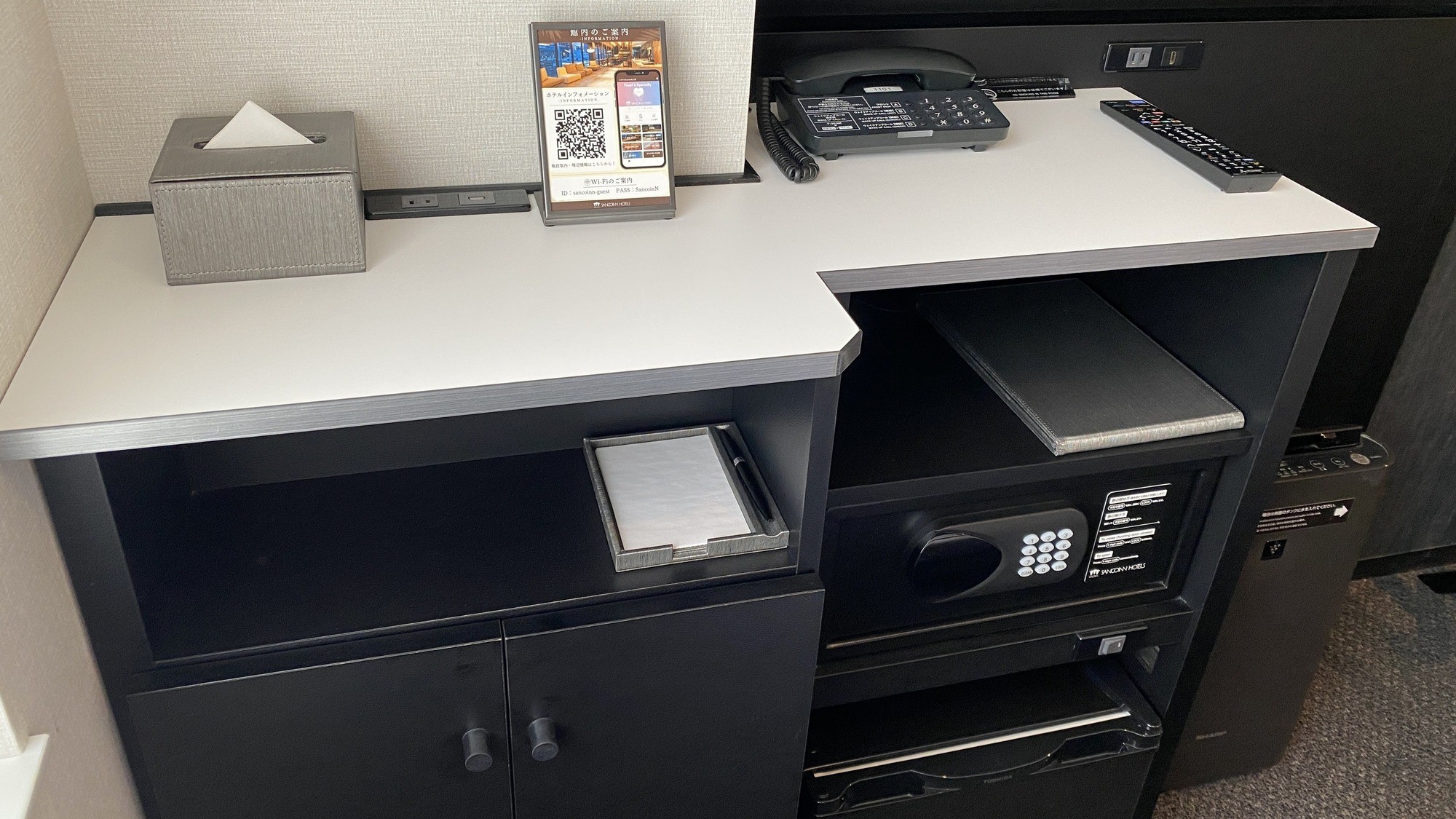 スタンダードシャワーブースタイプの棚