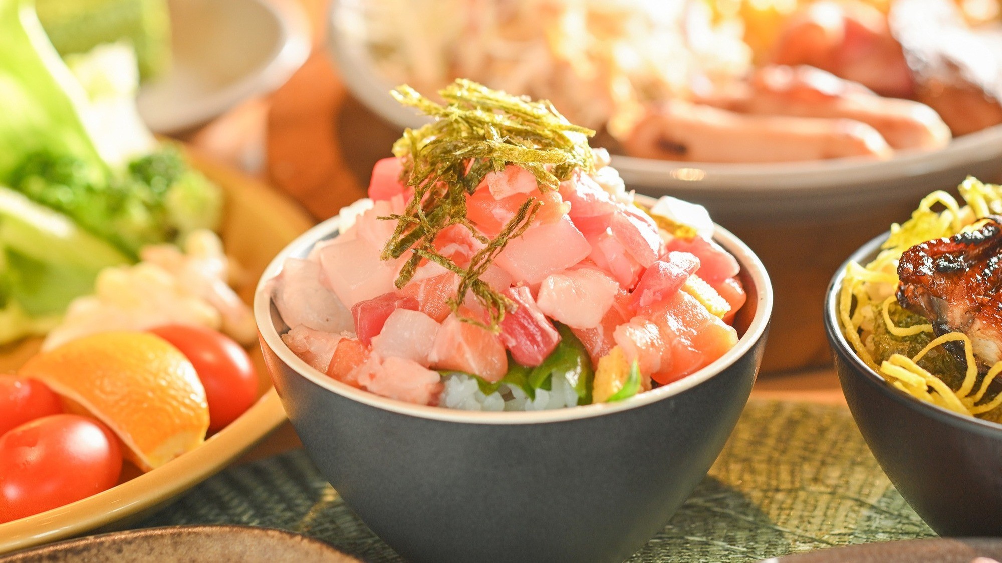 【朝食ビュッフェ】創業明治40年『魚錠水産』海鮮ばらちらし♪