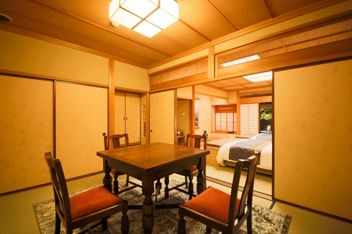 Guest room with open-air bath "Tsubaki" Dining