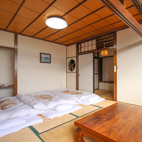 *【ペットOK★別館3階・和室15畳一例】広めの客室は、ワンちゃんと一緒に過ごすのに快適な空間です