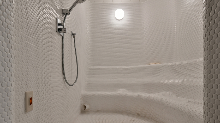 【女子旅・朝食なし】ReFaヘアアイロン・ドライヤー部屋設置！高層階チェックアウト12時♪