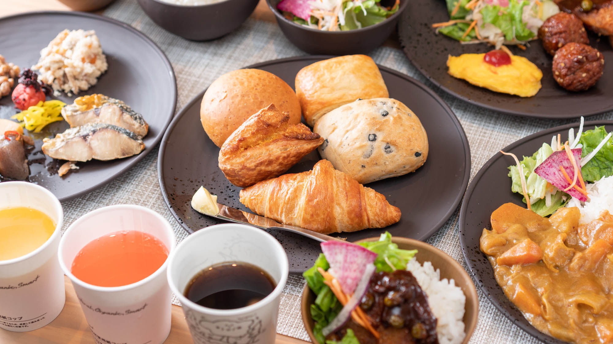 品数も豊富！どれから食べるか迷います