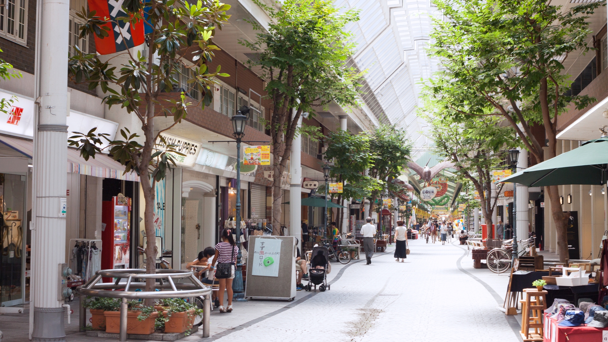 【当館から徒歩で約20分】ショッピングを楽しめる岡山県最大の商店街「岡山市表町商店街」