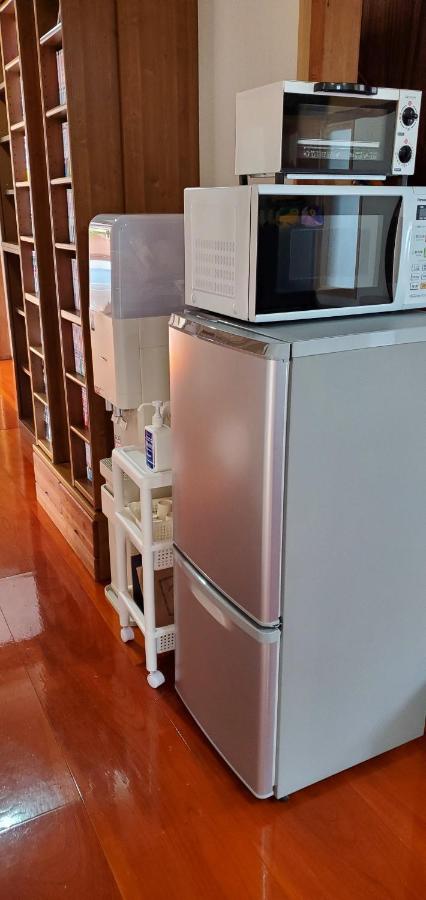 電子レンジ、トースター、冷蔵庫、ウォーターサーバー
