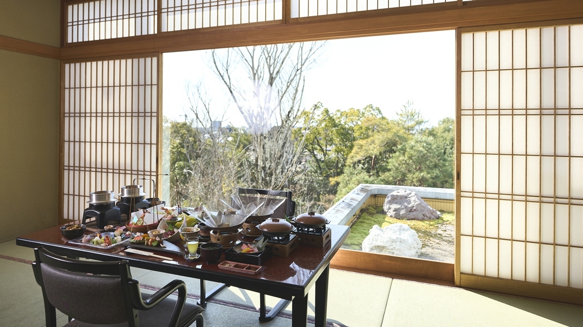 料理長厳選　食の極会席　個室での優雅なご夕食【夕朝食付き】