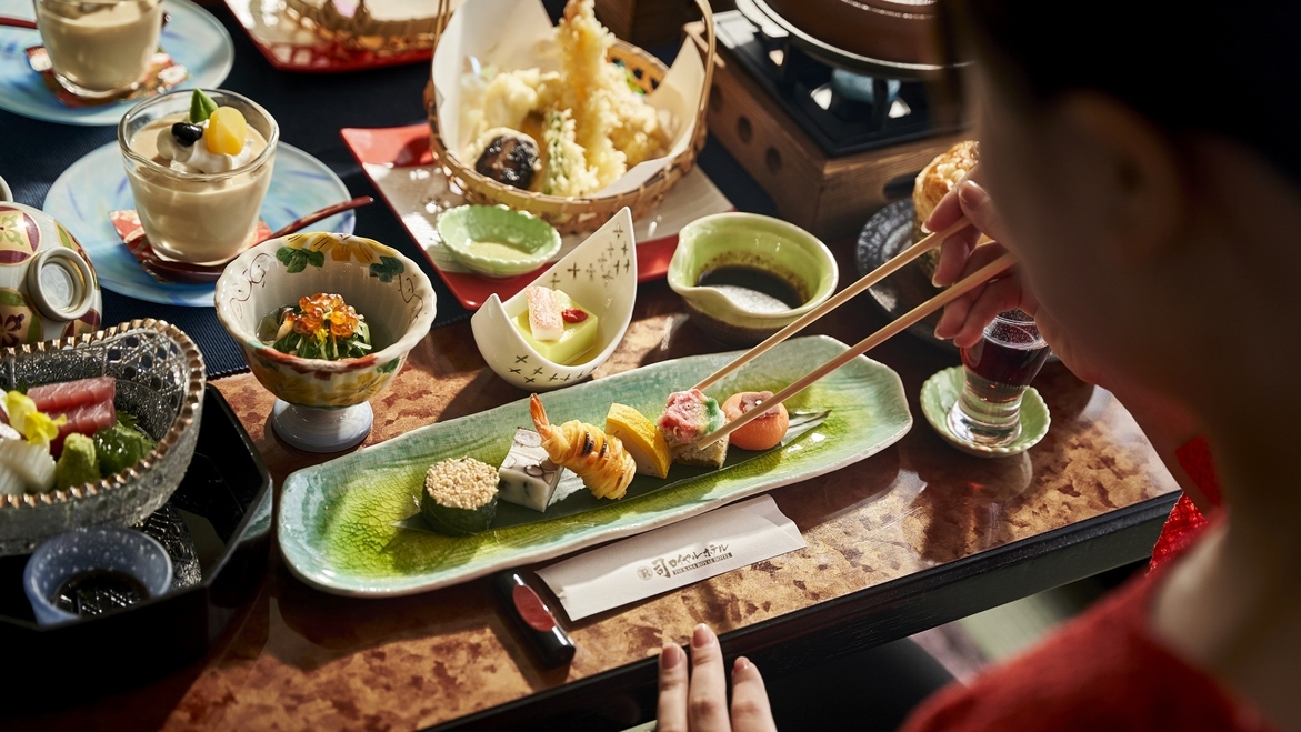 季節の会席　広間食【夕朝食付き】