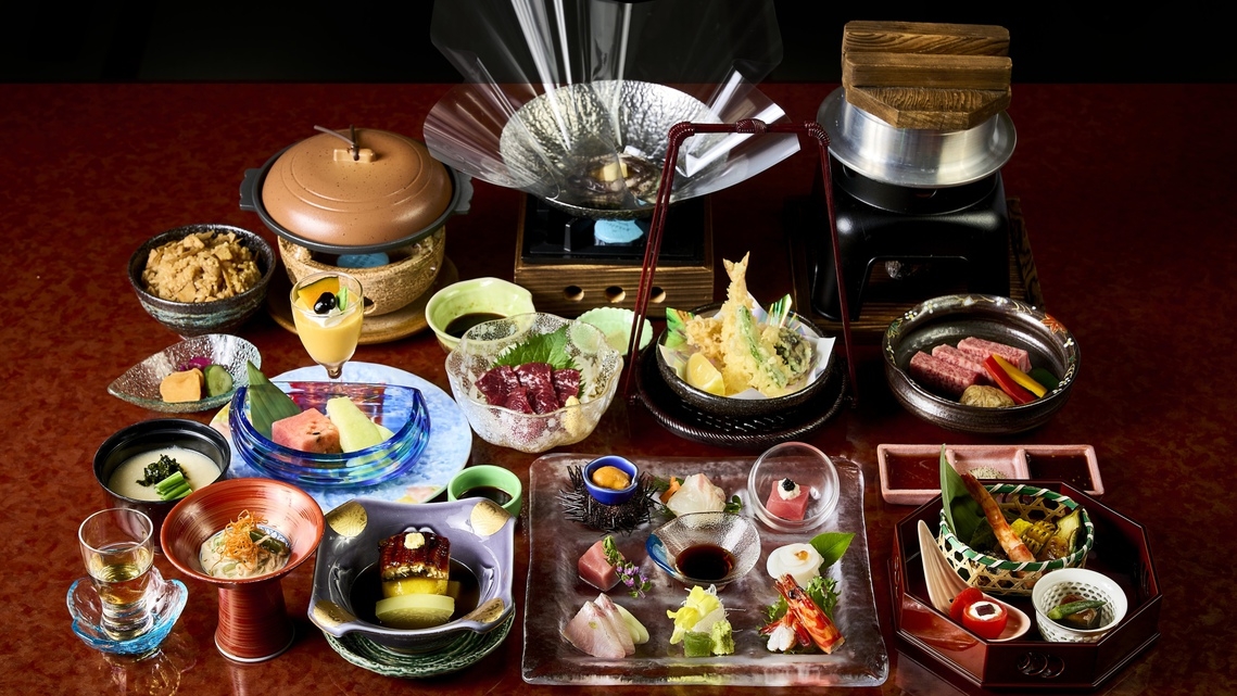 【広間席】料理長厳選　食の極会席　優雅なご夕食【夕朝食付き】