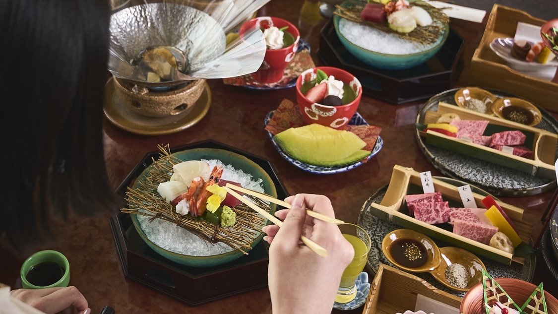 くまもと県産和王と味彩牛を食べ比べ肥後会席プラン【夕朝食付き】