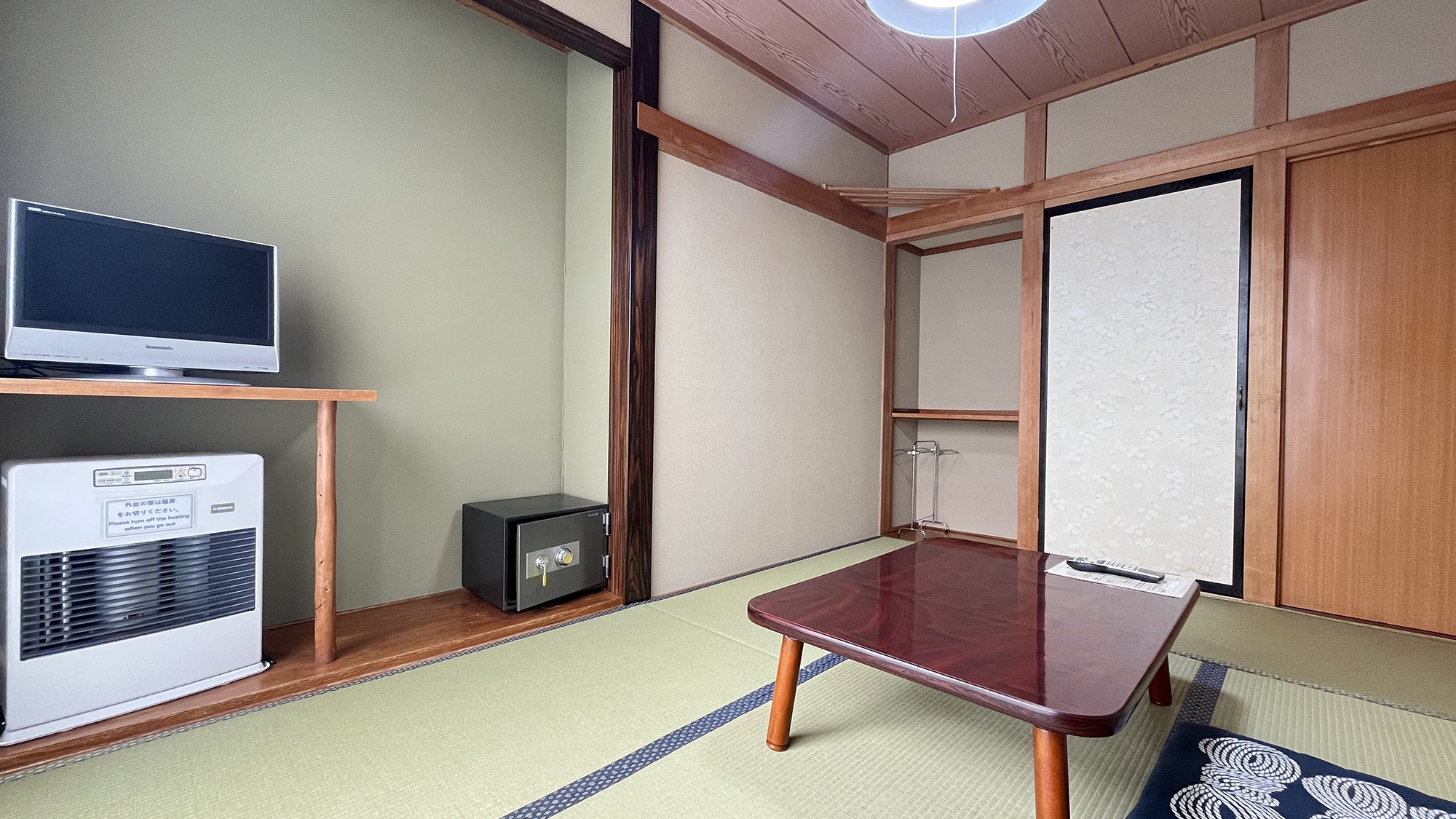おまかせ和室( 1～4名)【客室一例】和室6畳