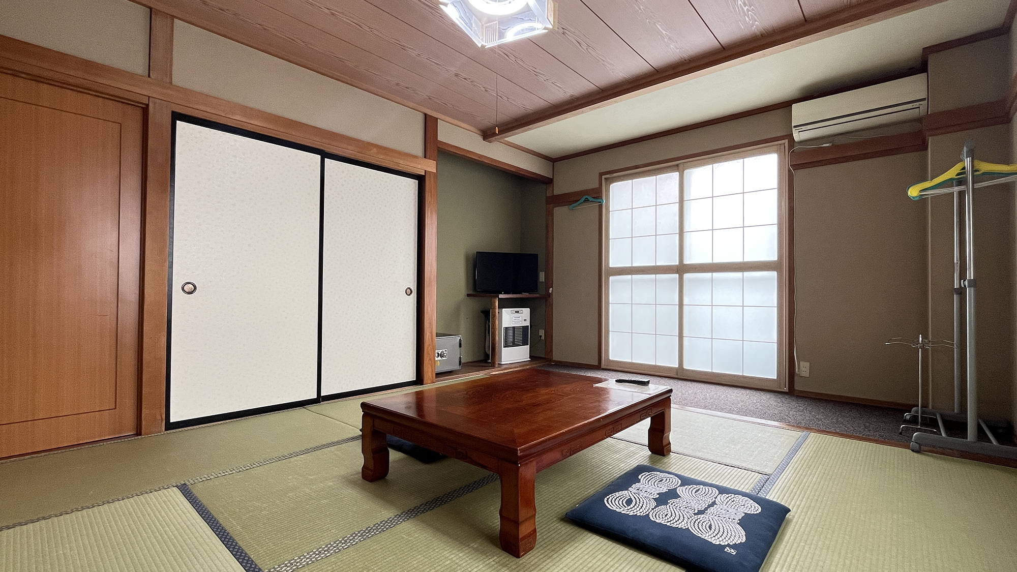 おまかせ和室( 1～4名)【客室一例】和室8畳+広縁