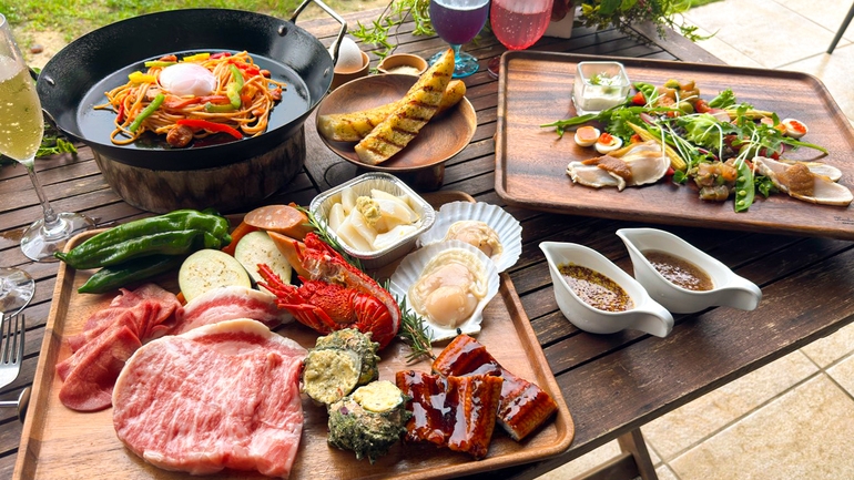 【楽天スーパーSALE】【朝夕2食付】極上BBQ☆幻の筑穂牛と海鮮☆夕食19時スタート100分制