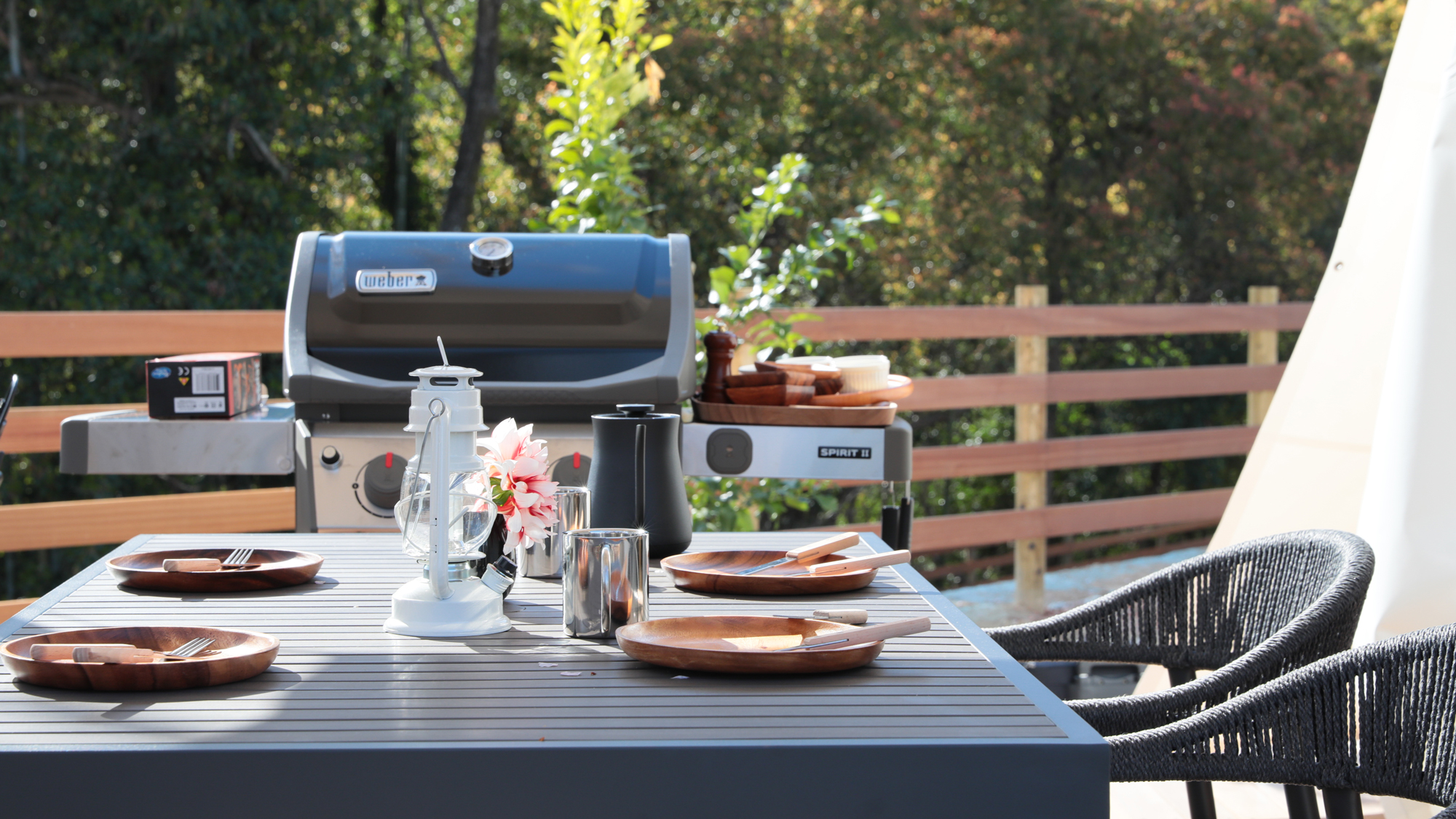 テラスでBBQを