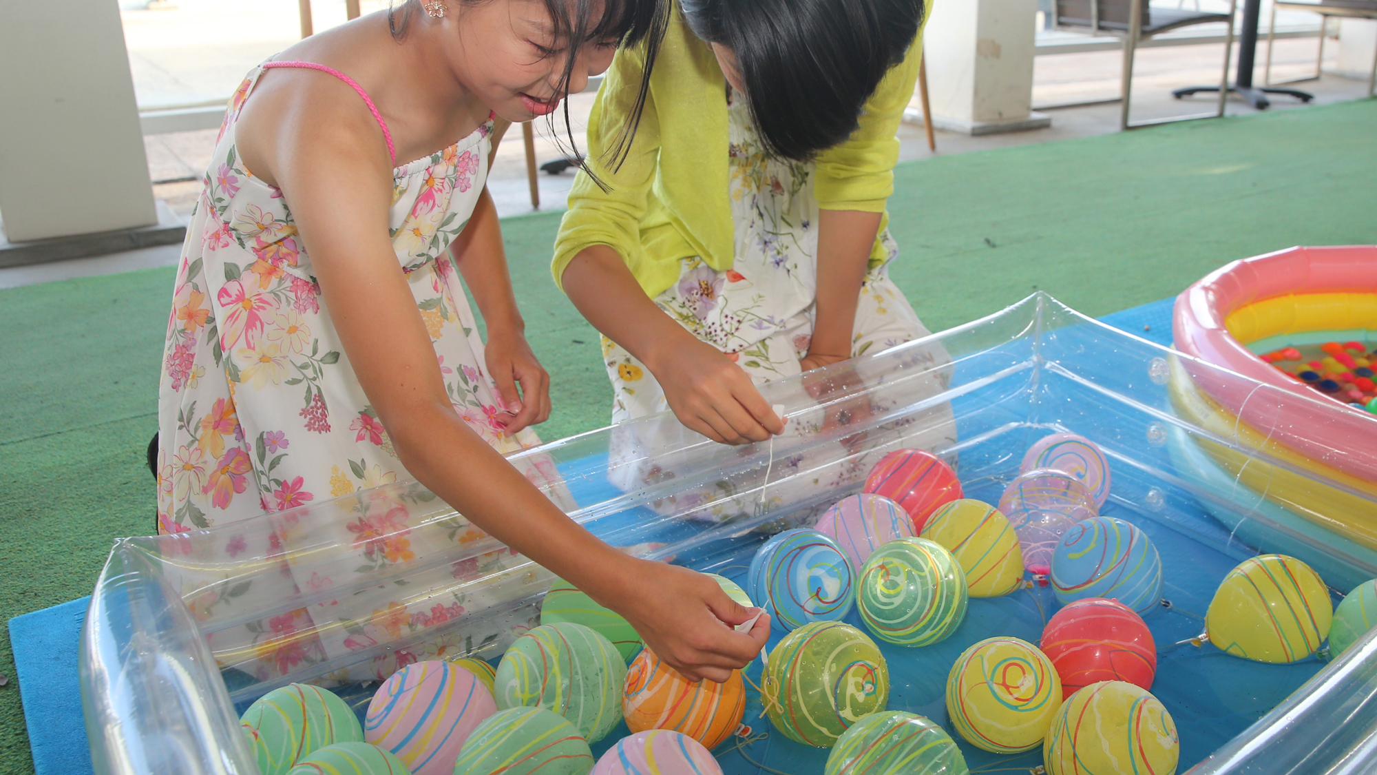 ザ・リトリートの春祭り　ヨーヨーすくい