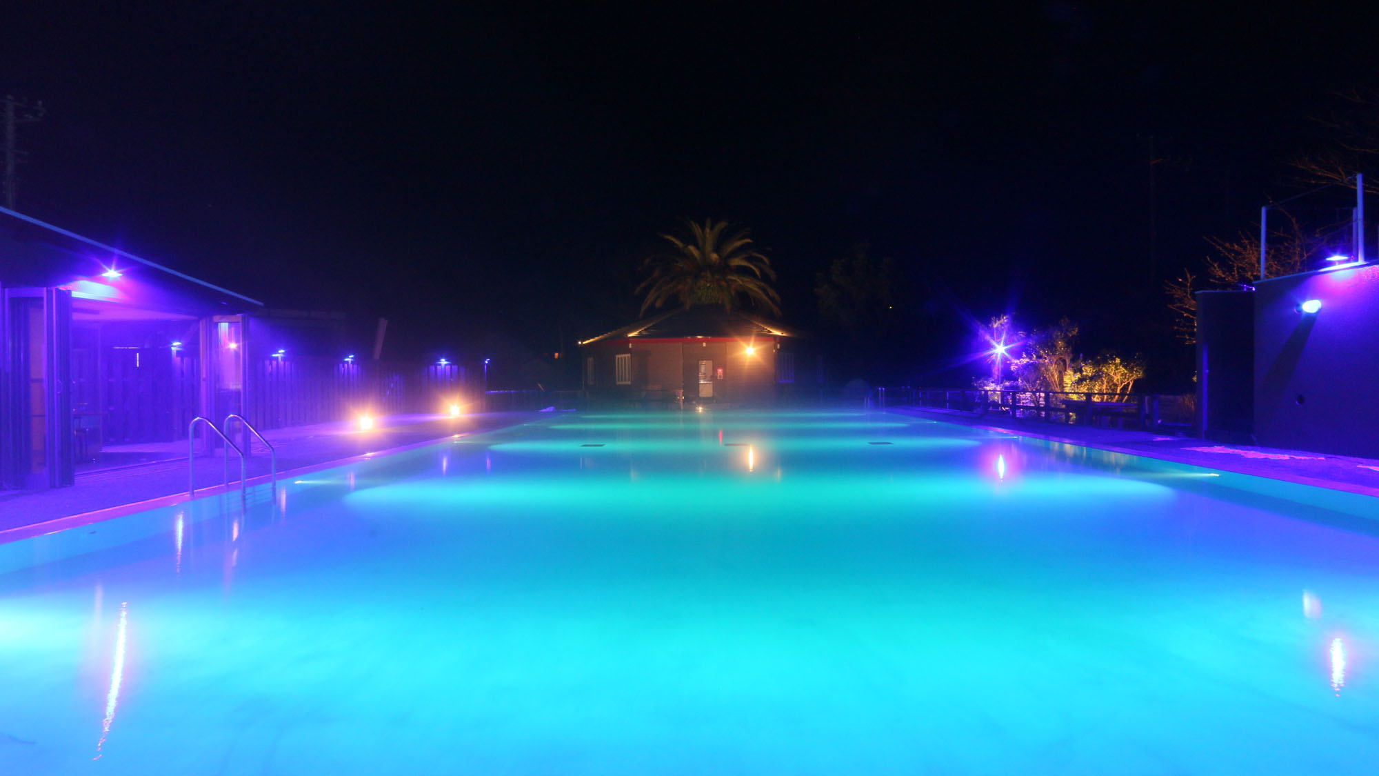 ナイトプール -Night pool-◆温泉プールは、夜もお楽しみいただけます