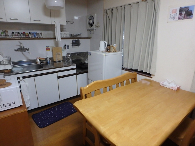 京の宿西大路　客室の台所です。