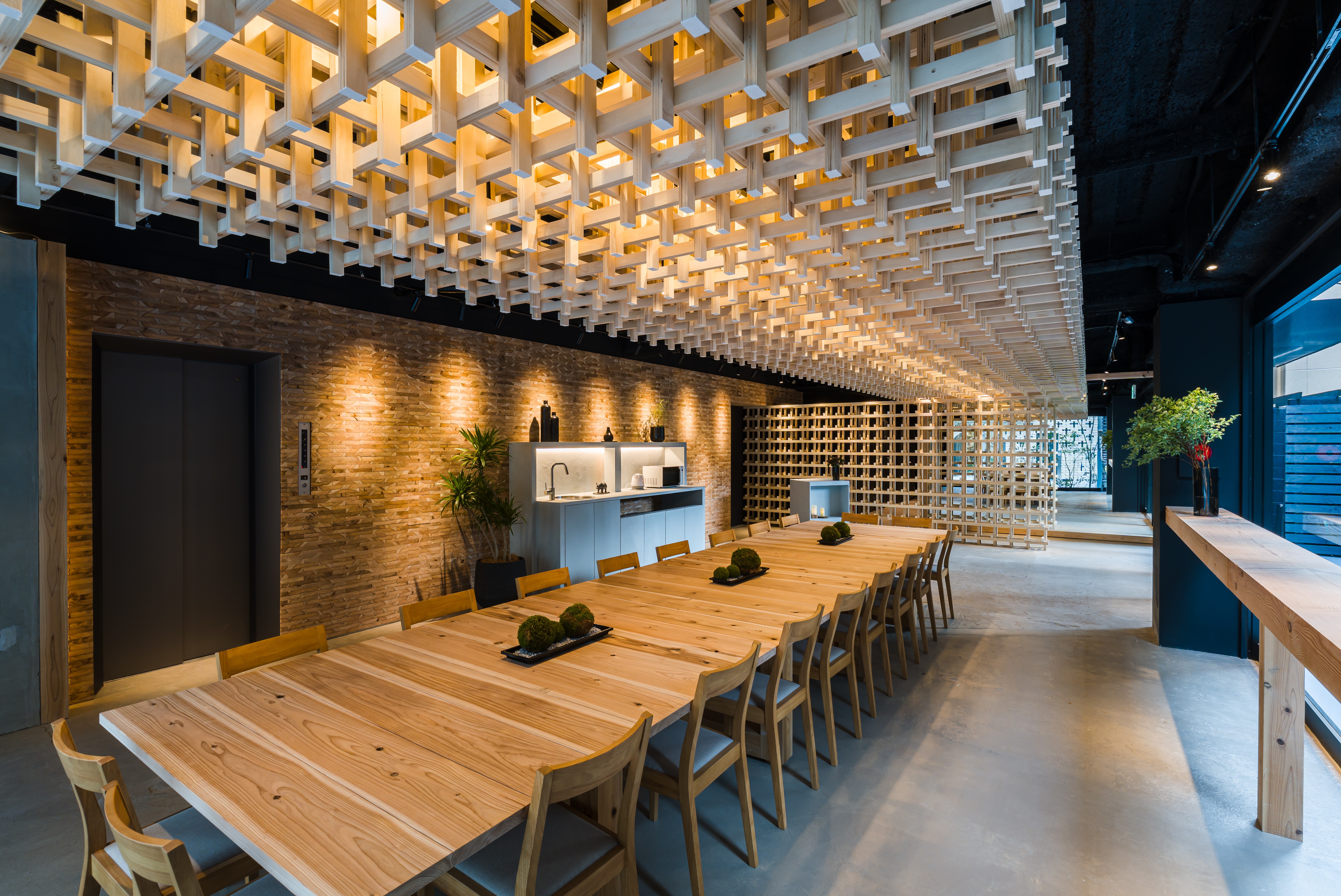 1階ラウンジ（BAKURO 3）