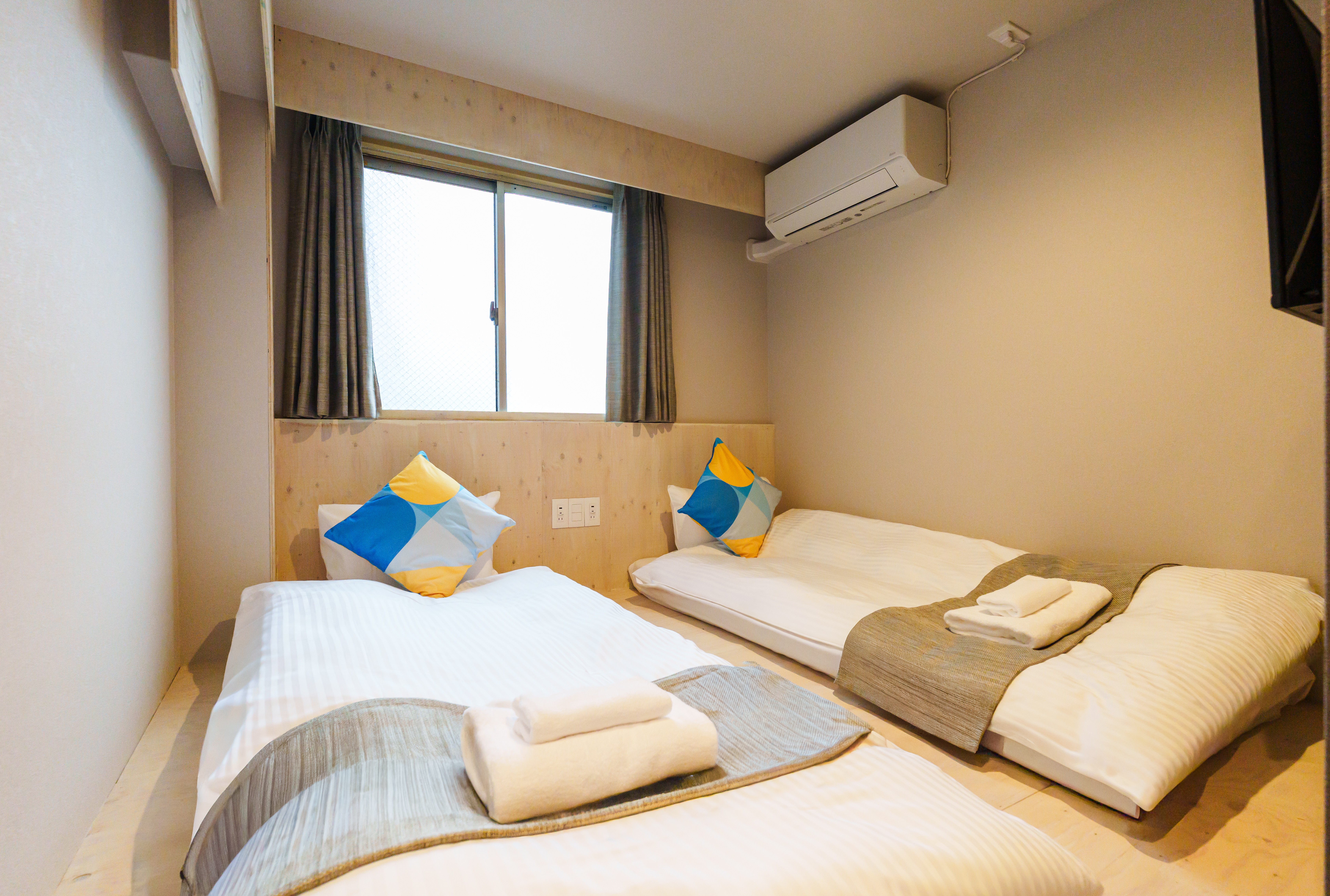 ハリウッドツイン（共用シャワー）