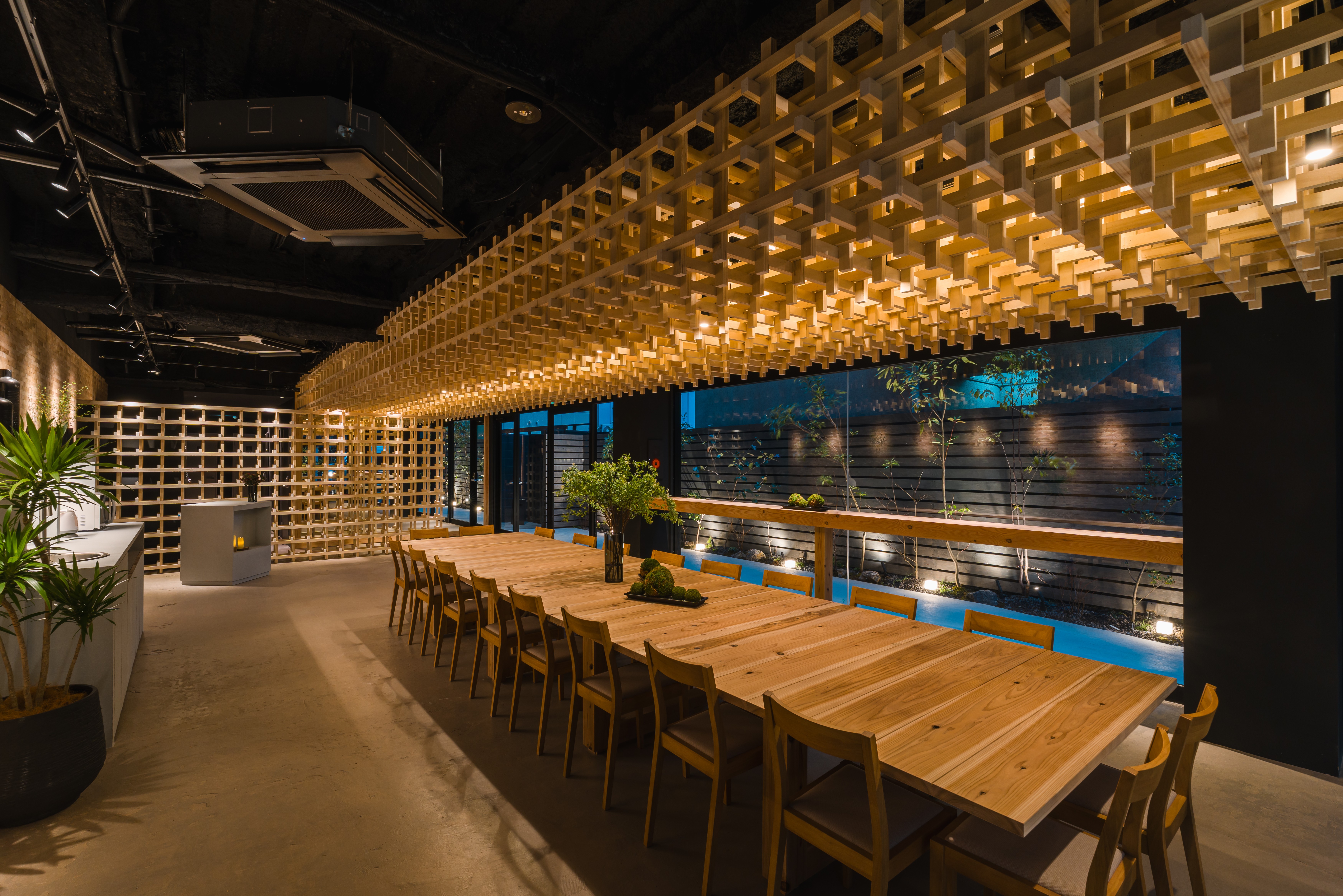 1階ラウンジ（BAKURO 3）