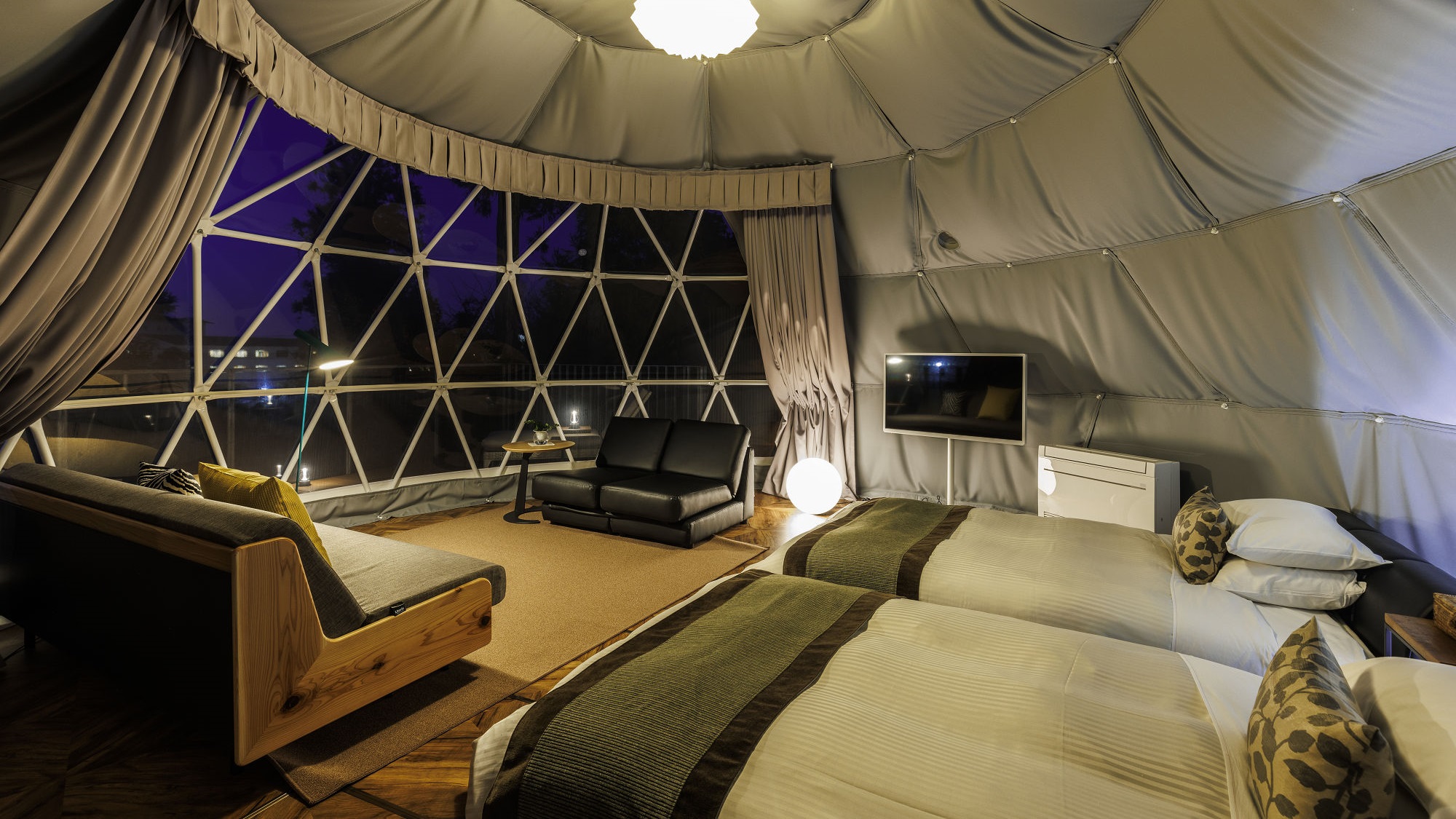 【グランピング】