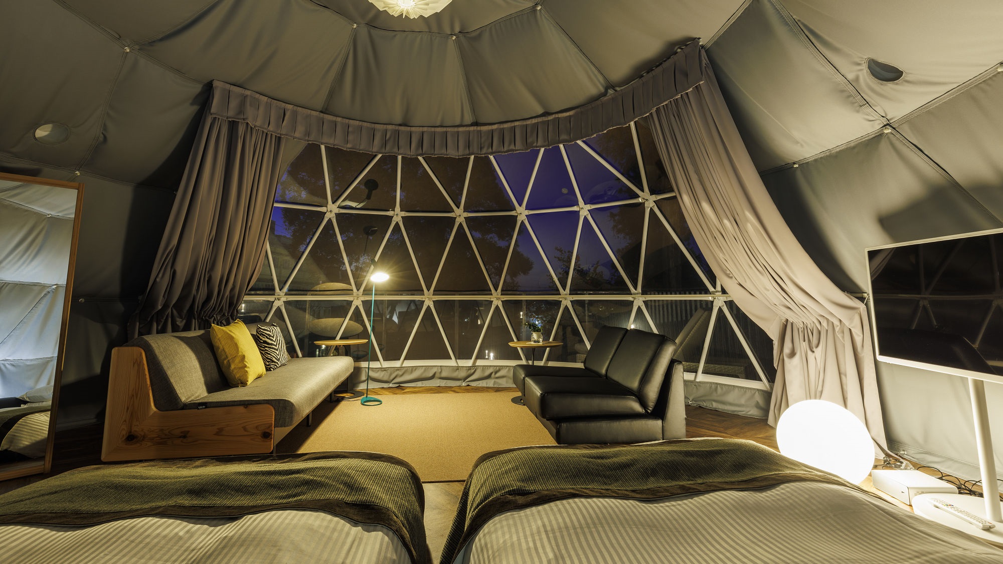 【グランピング】