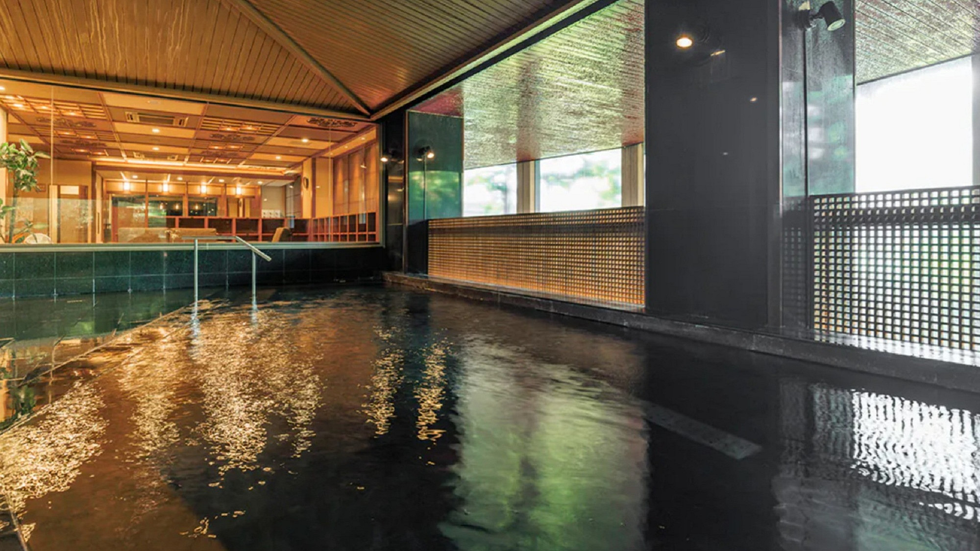 【樹林の湯】～浴場・露天風呂・サウナ～