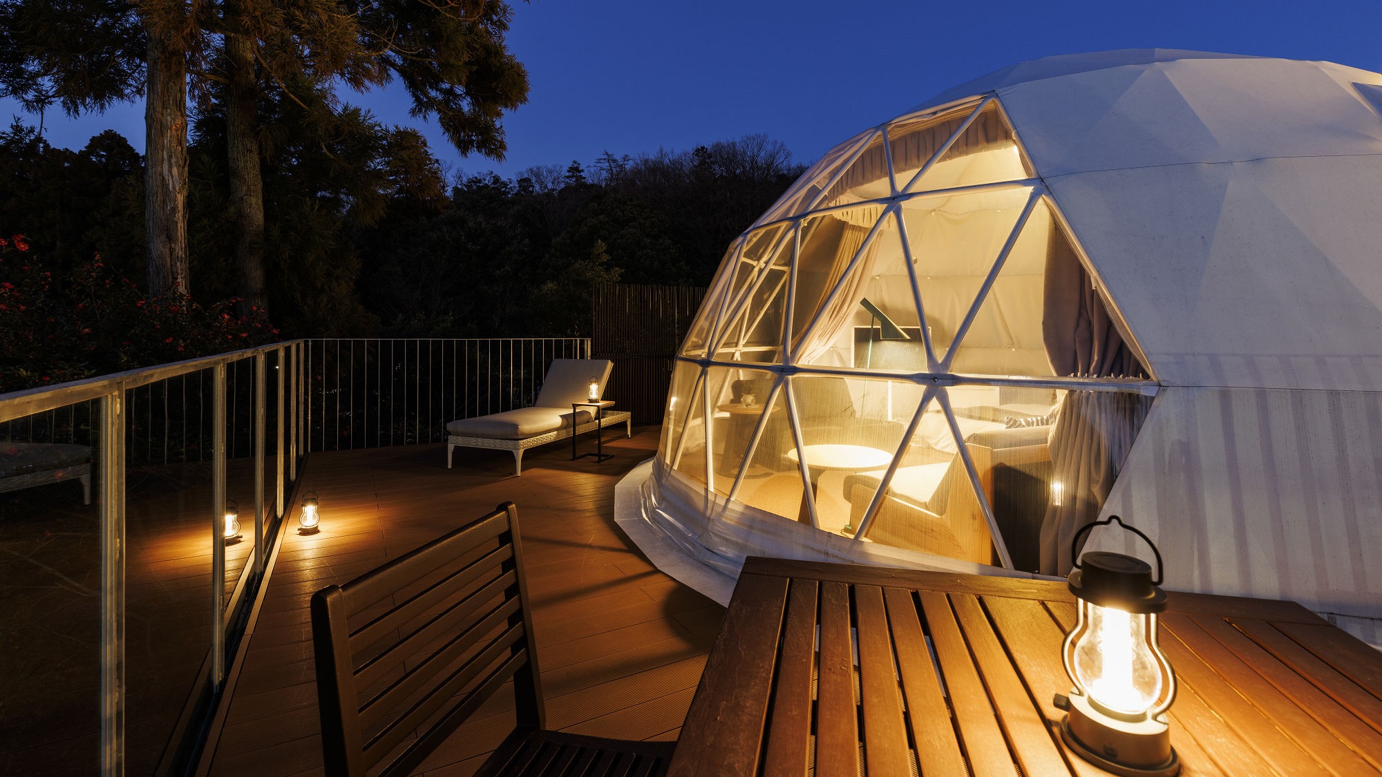 【グランピング】