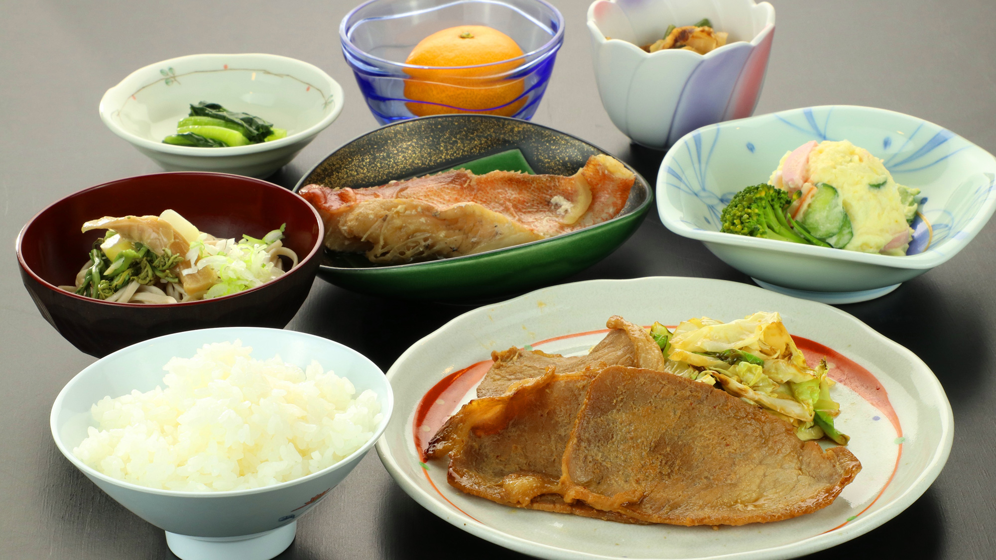 田舎のお母ちゃんの味、日替り定食