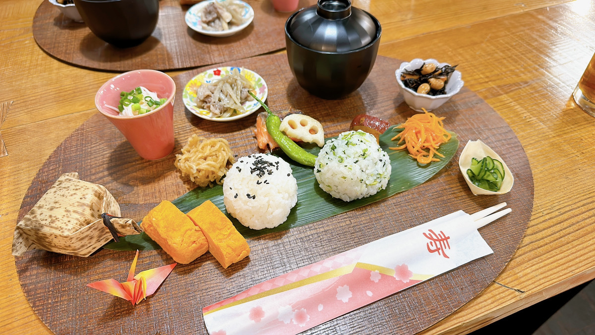 【事前決済限定（返金不可）】朝食付　11時チェックアウト