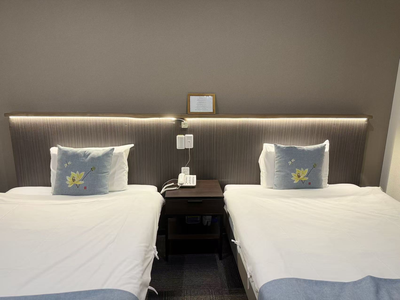 120センチのゆったりしたセミダブルベット