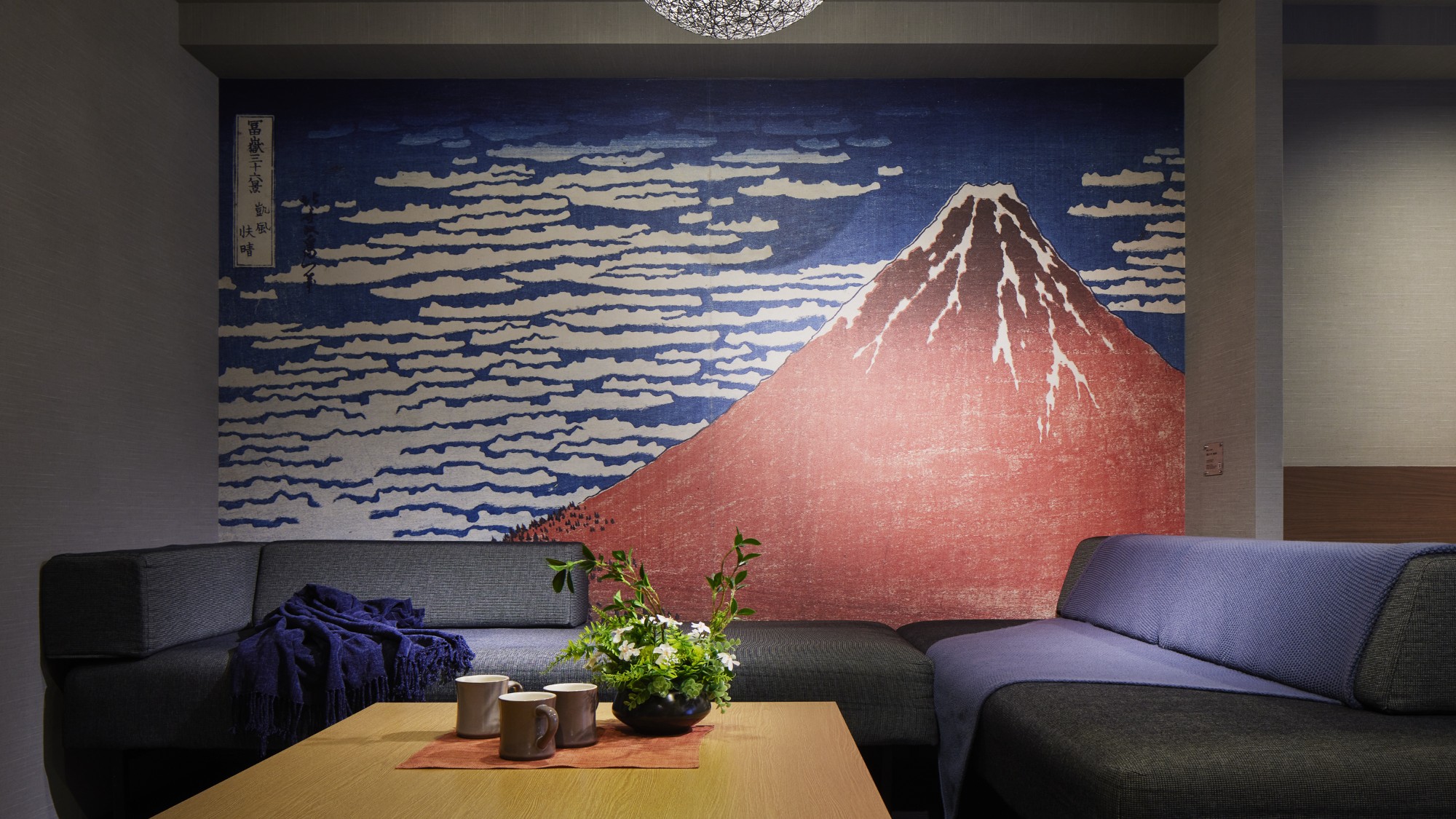 Deluxe Family デラックスファミリー・ロフトベッド&クイーンルーム