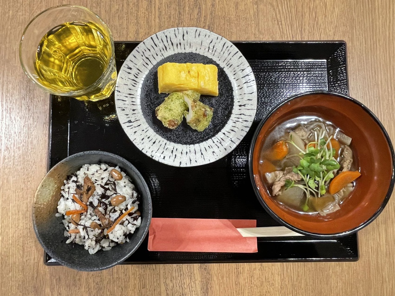 【朝食付き】ホテル1Ｆフードコートで味わうほっこり和食付きプラン☆