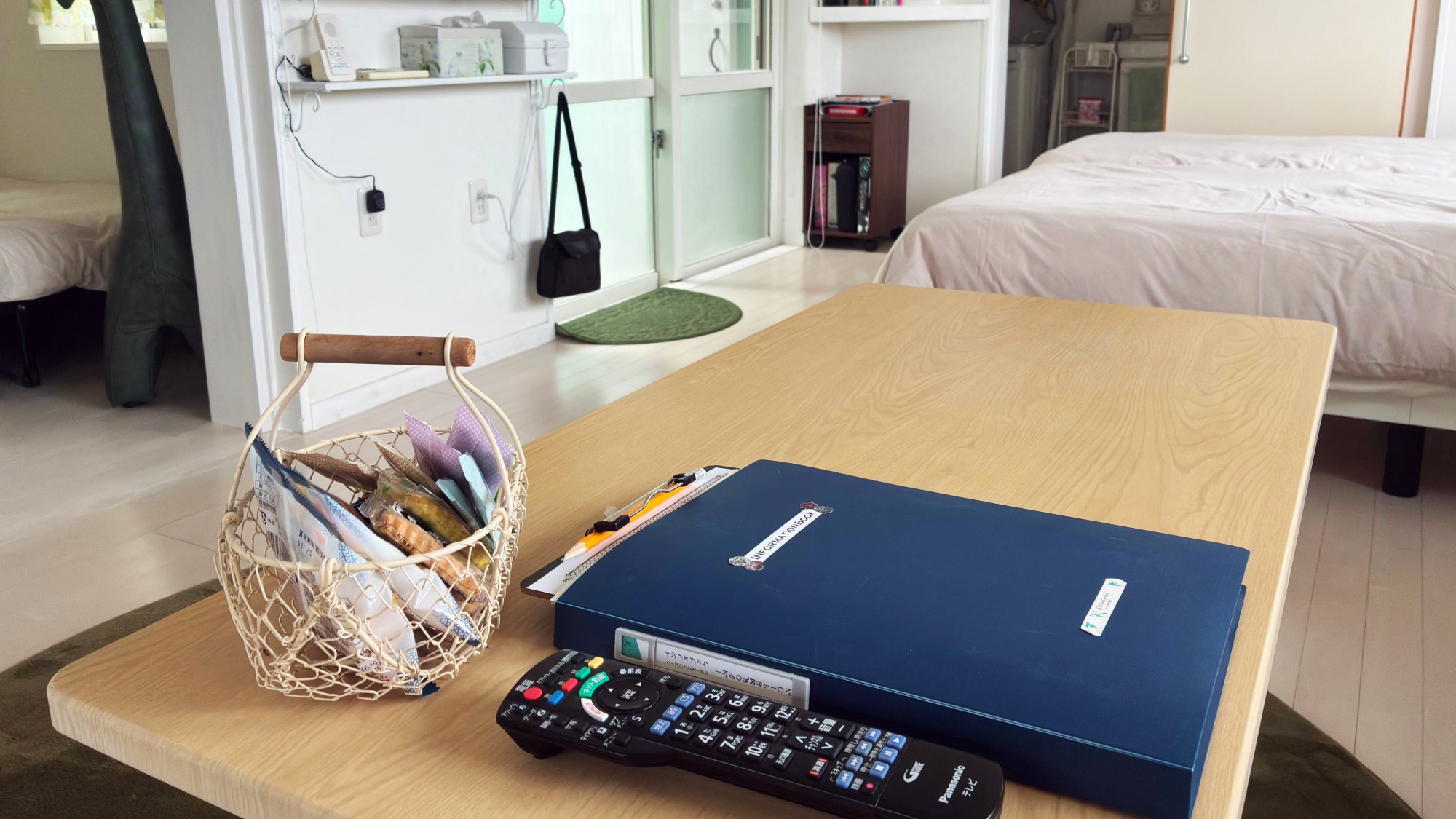 インフォBookとお菓子サービス