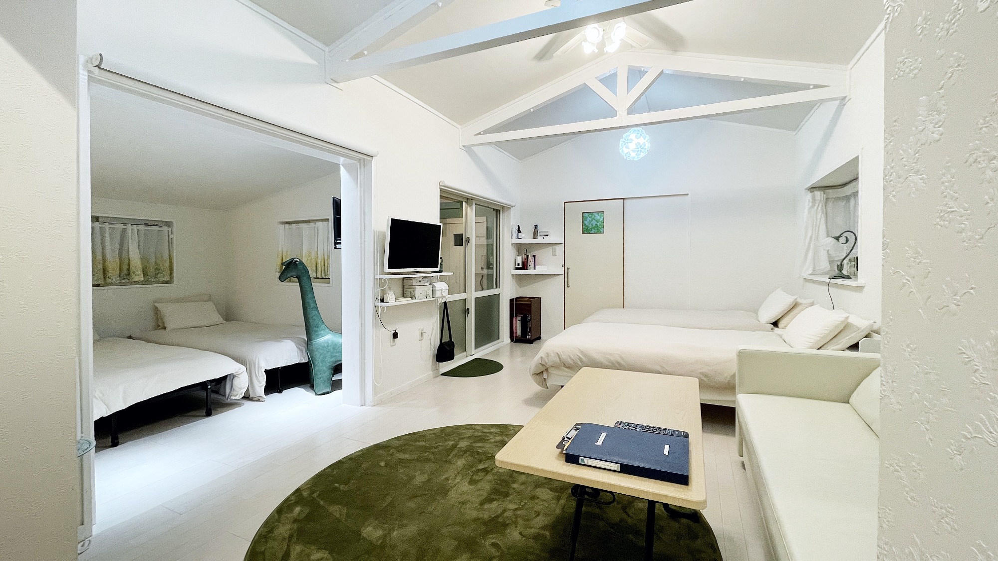 どちらのお部屋にもネットテレビ完備