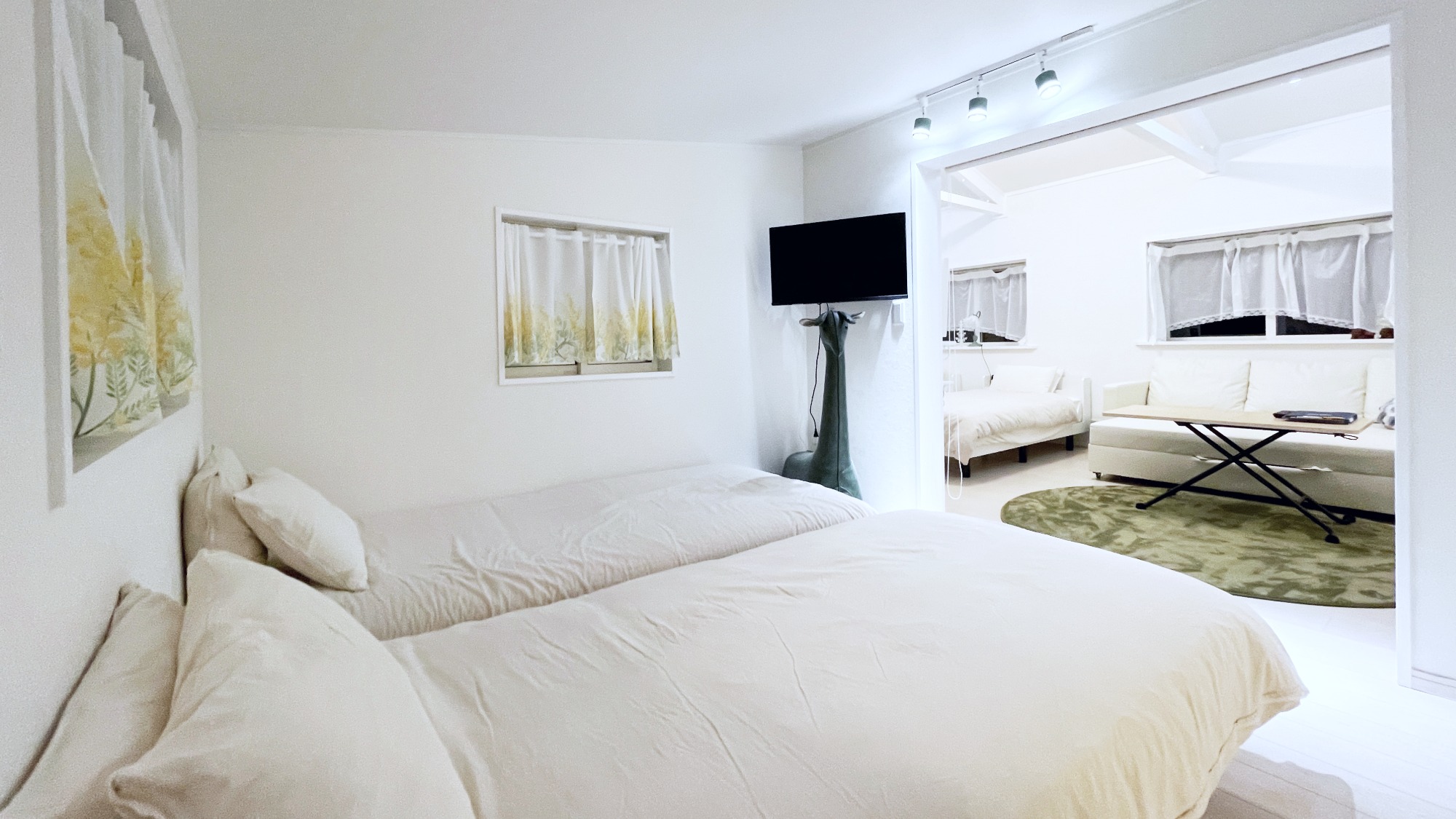 ロールカーテンで仕切れる2ルーム