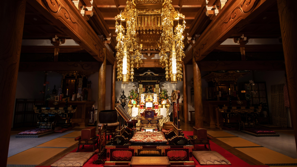 【本堂】お参り