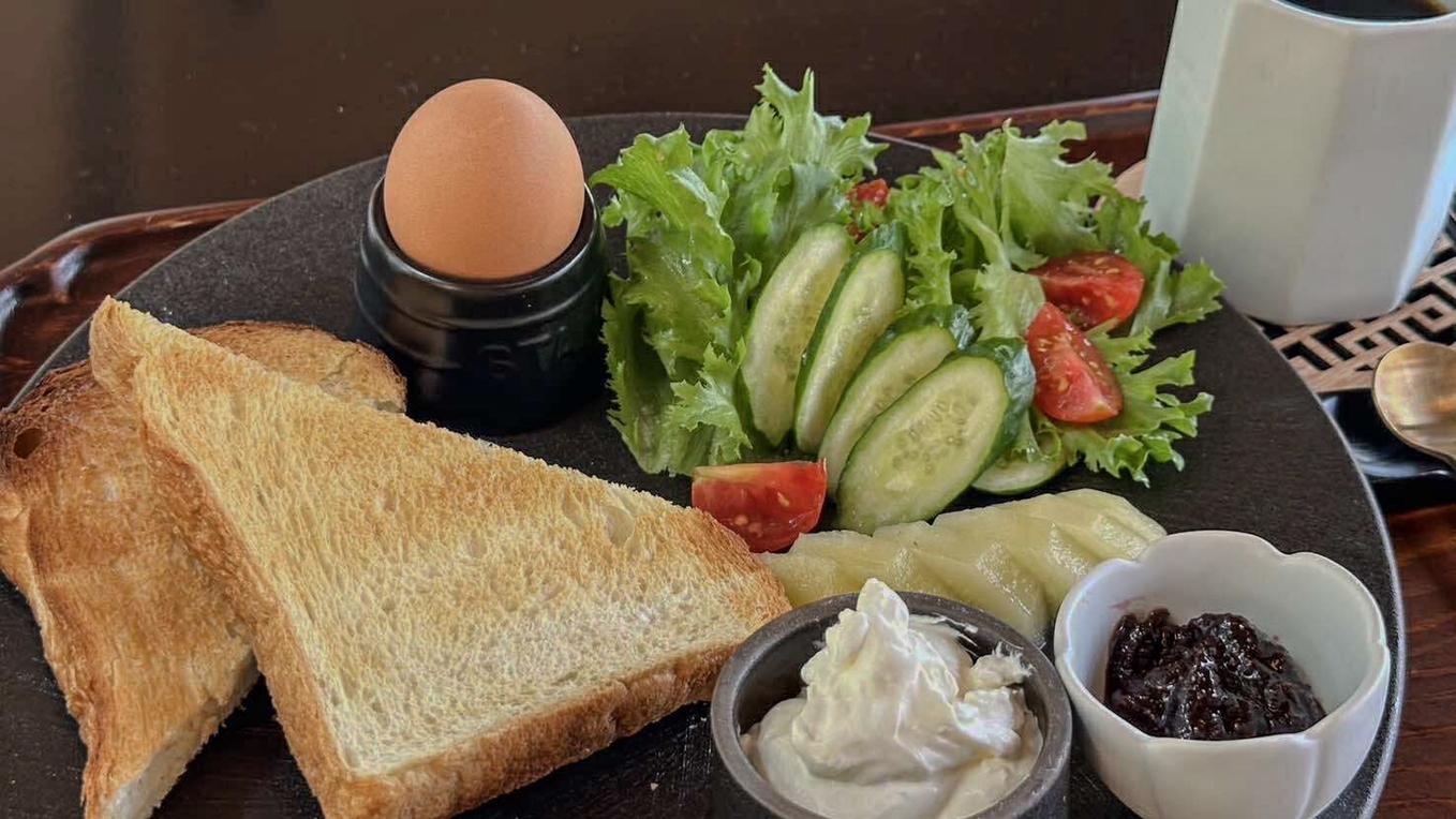 【朝食付】お寺体験＆露天風呂付き！境内のCafe「沙羅茶房」のモーニングセット♪朝食付きプラン