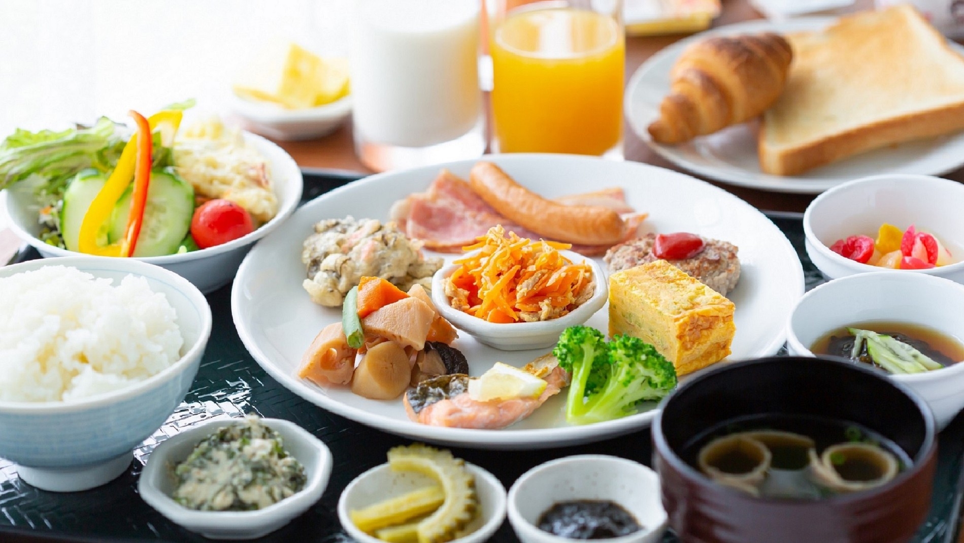 【5月・6月限定♪　朝食付きプランをお得に】人気の朝食バイキング付き【朝食付き】