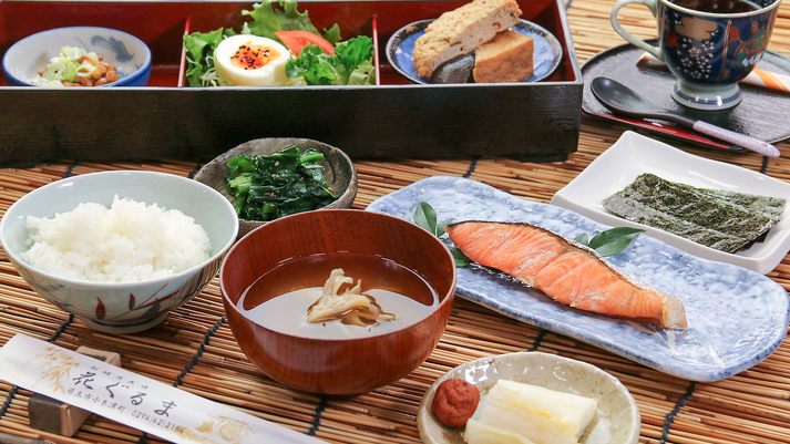 【朝食付】焼き立て旬のお魚とふっくら地元産コシヒカリが自慢！女将の日替わり和朝食♪