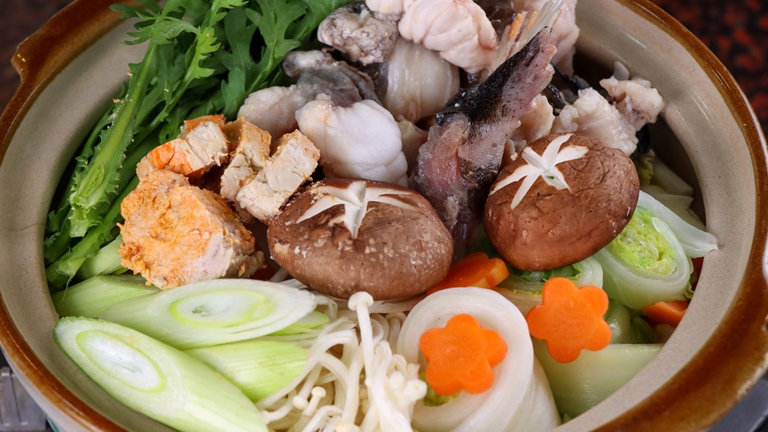 【2食付】冬は熱々お鍋で温まろう！おまかせ鍋＆常陸牛の陶板焼き！豪華地産地消コース★