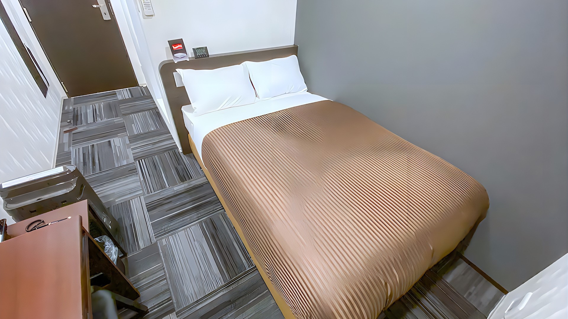 ■セミダブルベッドルーム(120×195cm)■