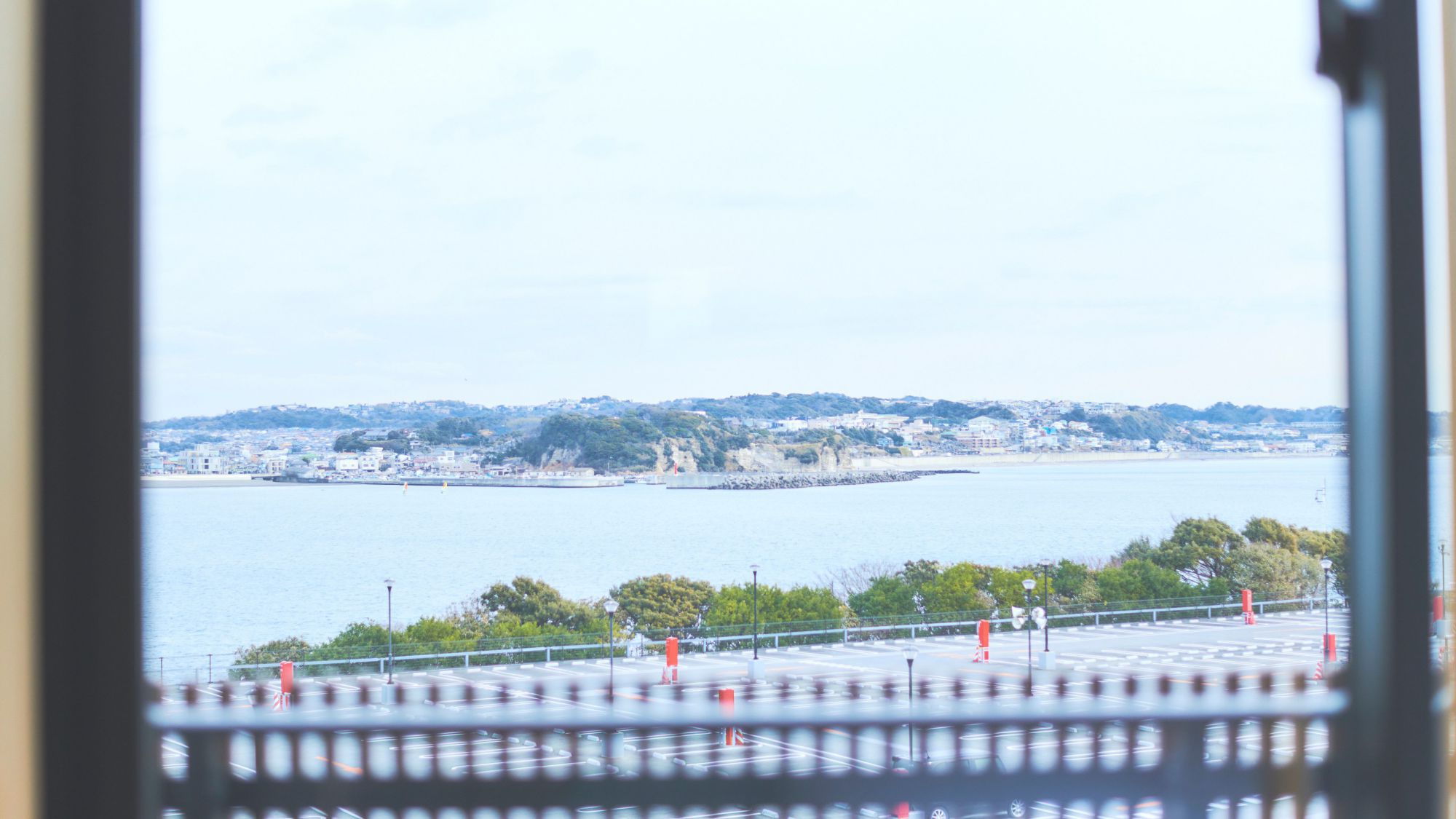 ■「江の島ホテル」窓からの景色(階数により異なります)