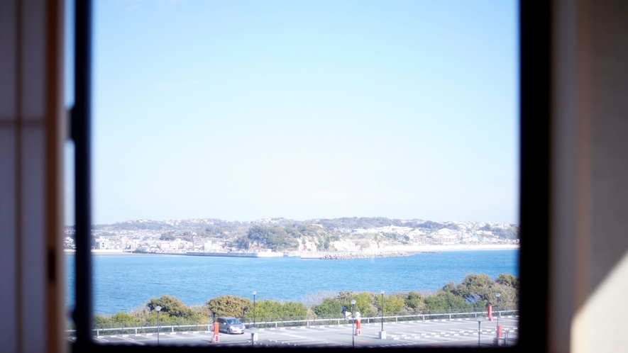 ■「江の島ホテル」窓からの景色(階数により異なります)