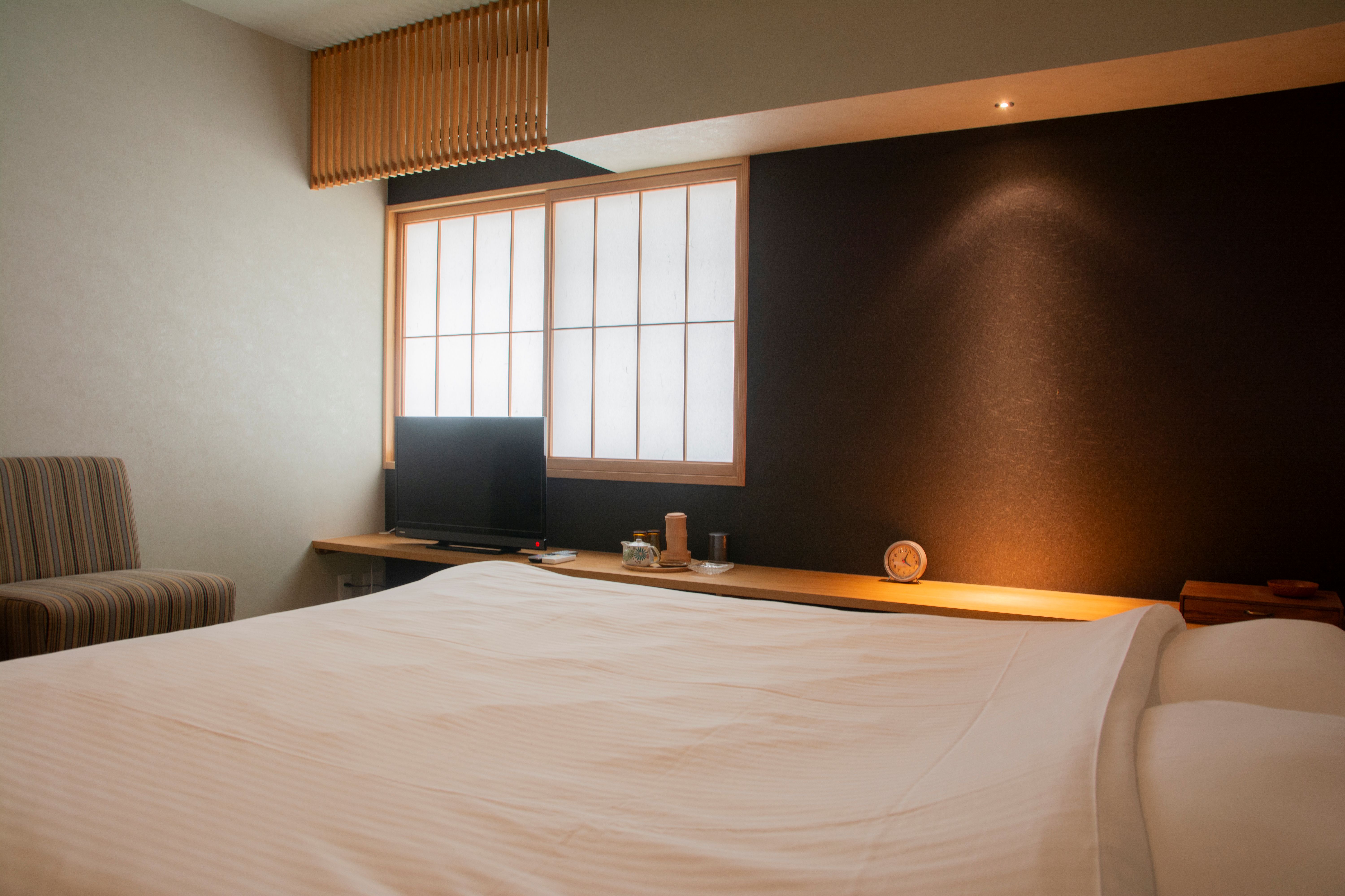 本館2階の　かみたいらのお部屋　ダブルベット　２