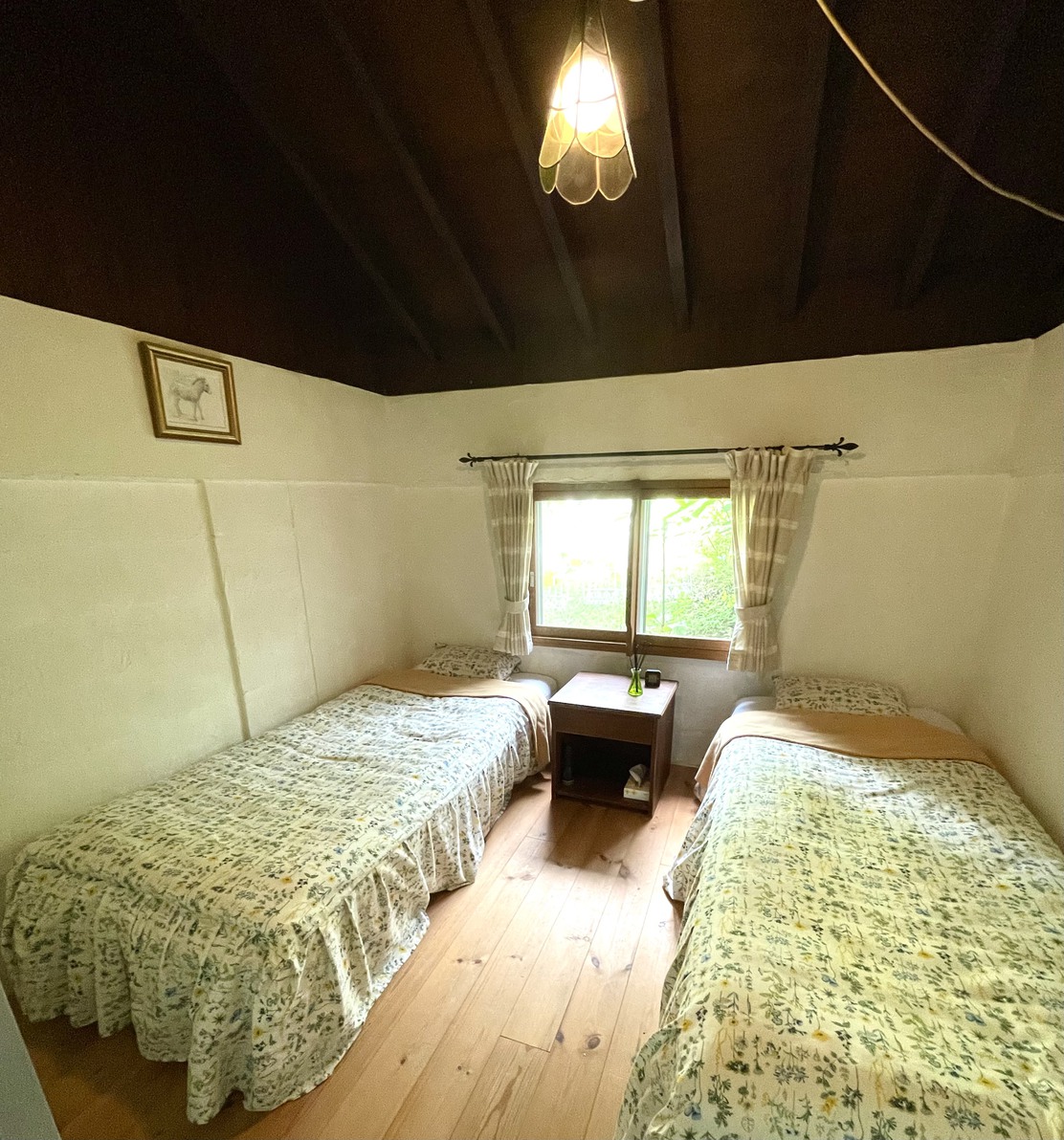 山小屋風のツイン
