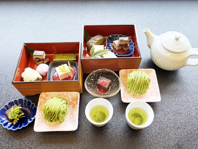 和フタヌーンティープラン・午後のお茶菓子とスタンダード会席［１泊２食付き］